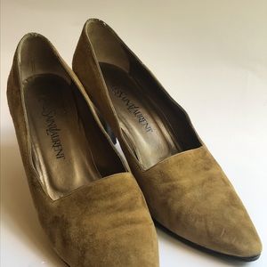 SOLD❗️❗️Vintage YVES SAINT LAURENT suede heels